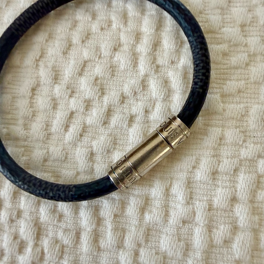 Louis Vuitton Black and Silver Bracelet - Picture 3 of 7